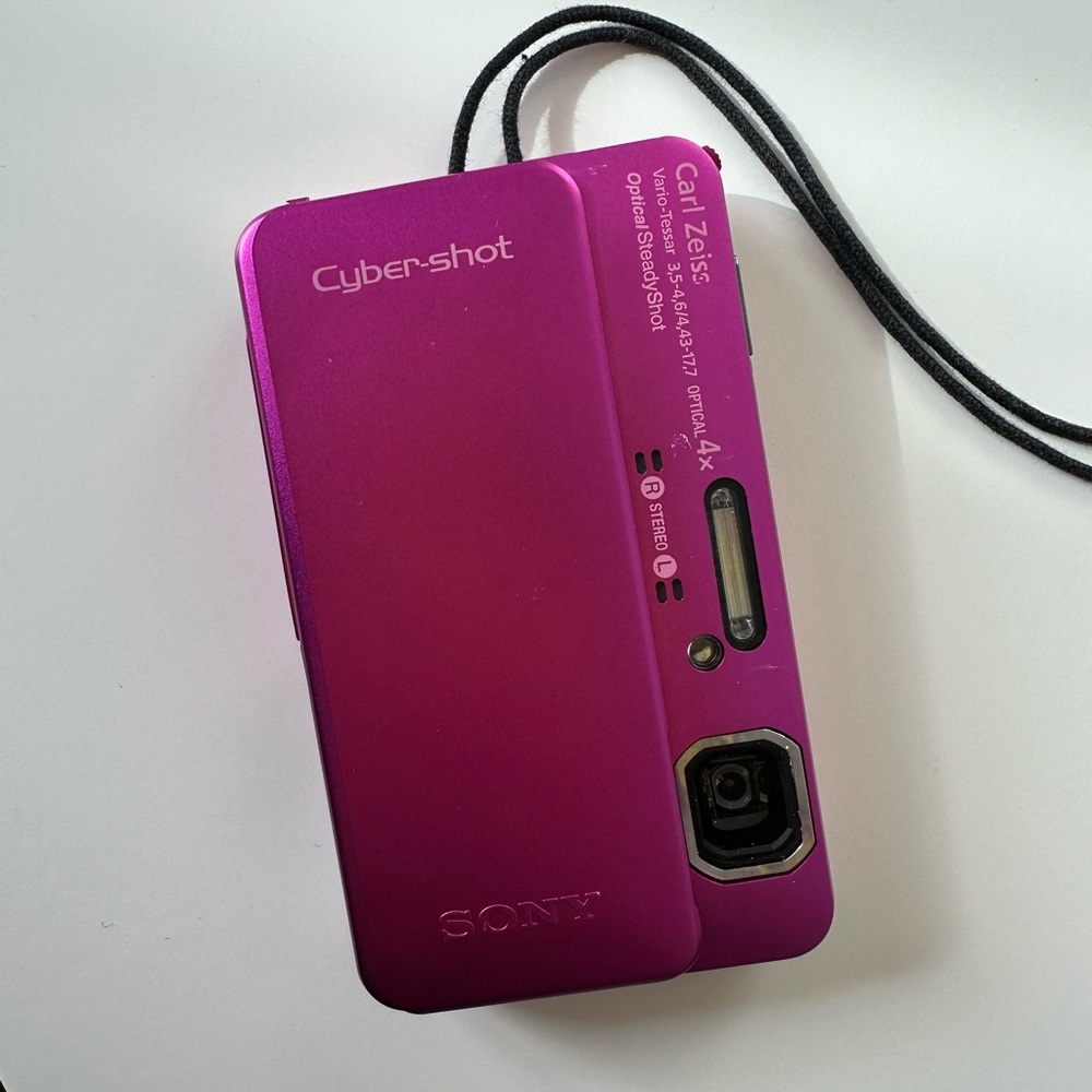 Sony cybershot waterproof digital camera